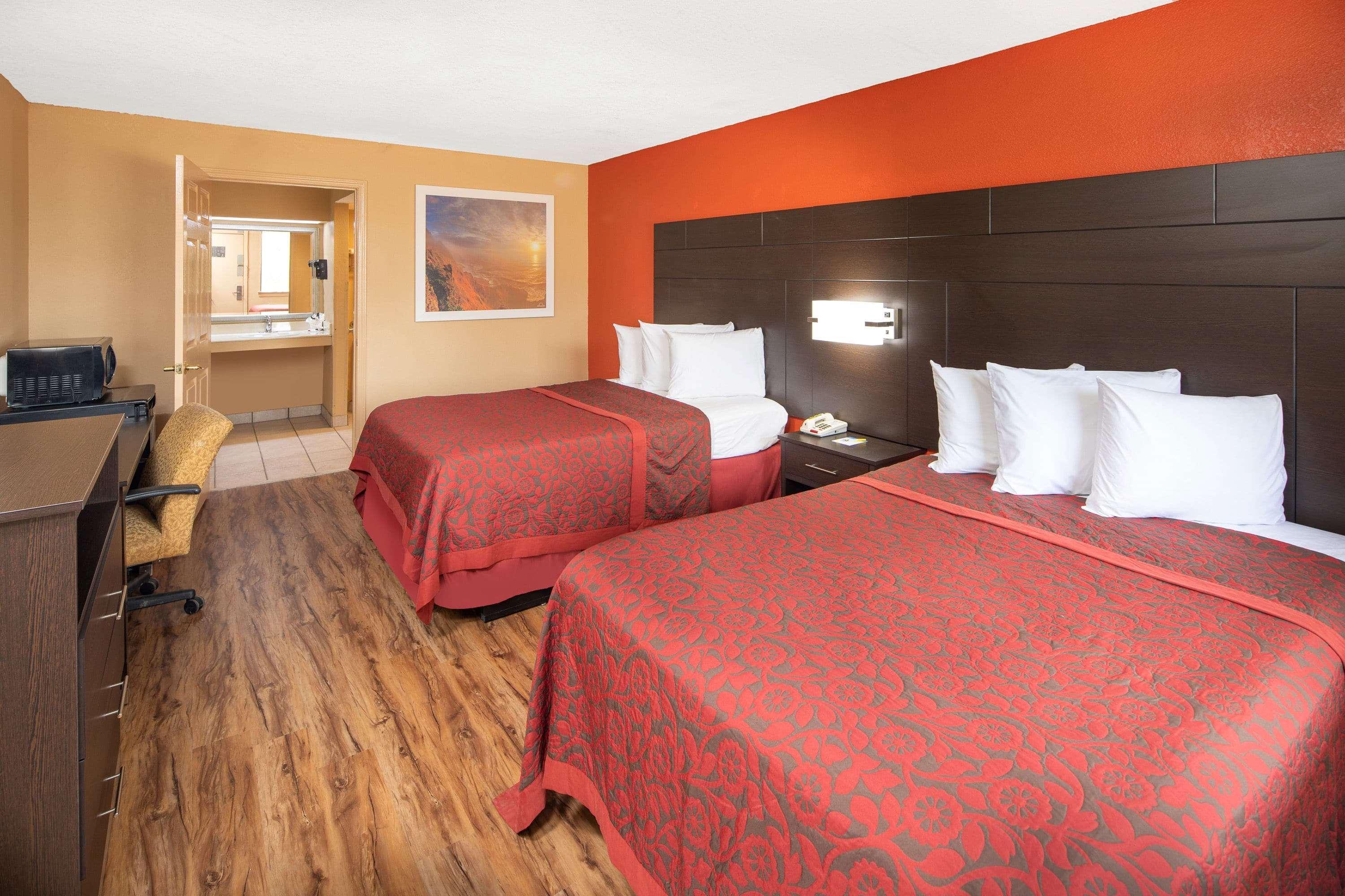 Days Inn By Wyndham Tupelo Eksteriør billede