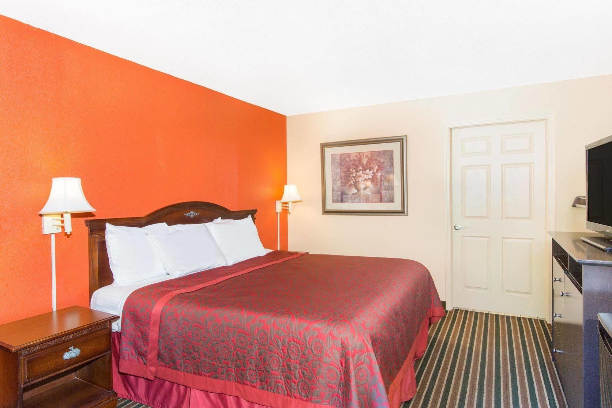 Days Inn By Wyndham Tupelo Eksteriør billede